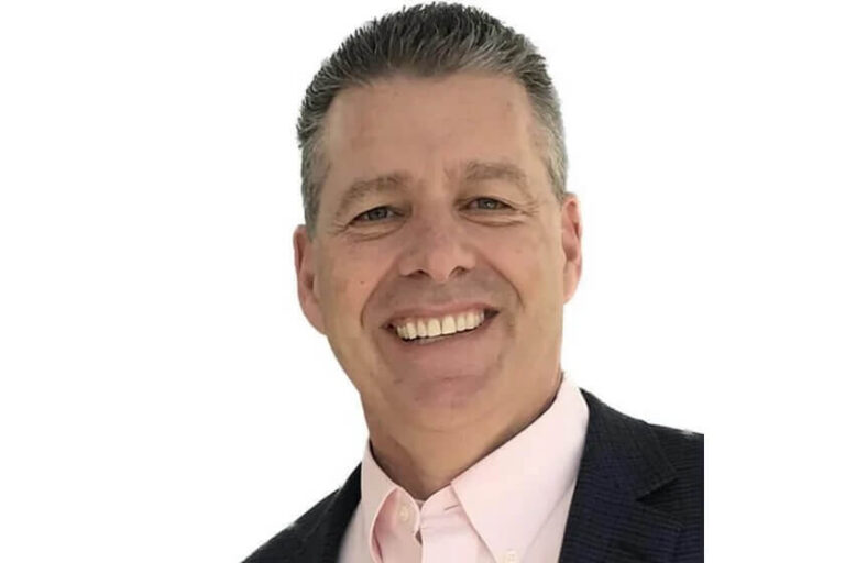 Bradley R. Kwapiszeski, M.D.